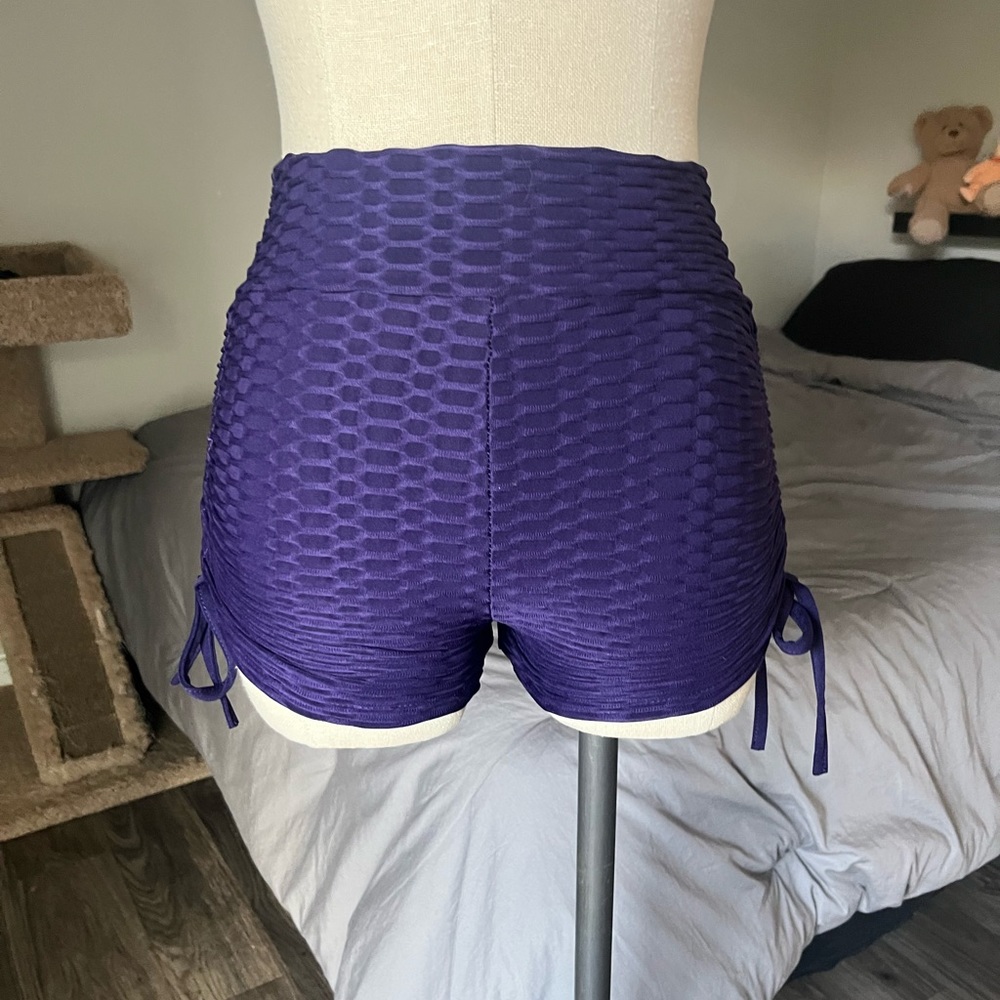 textured gym shorts